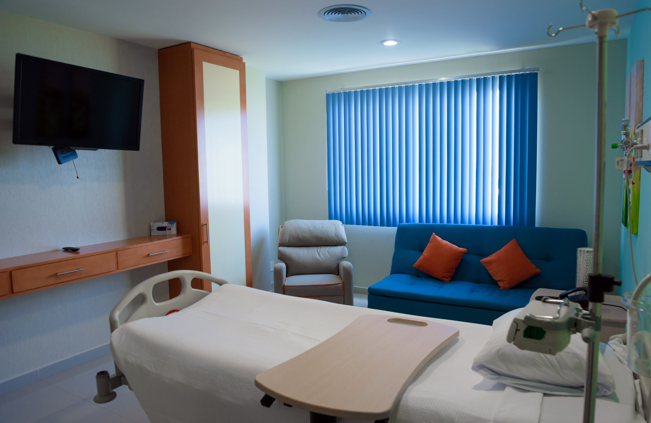 Patient room interior design in Ahmedabad hospital with comfortable layouts and healing focused interiors
