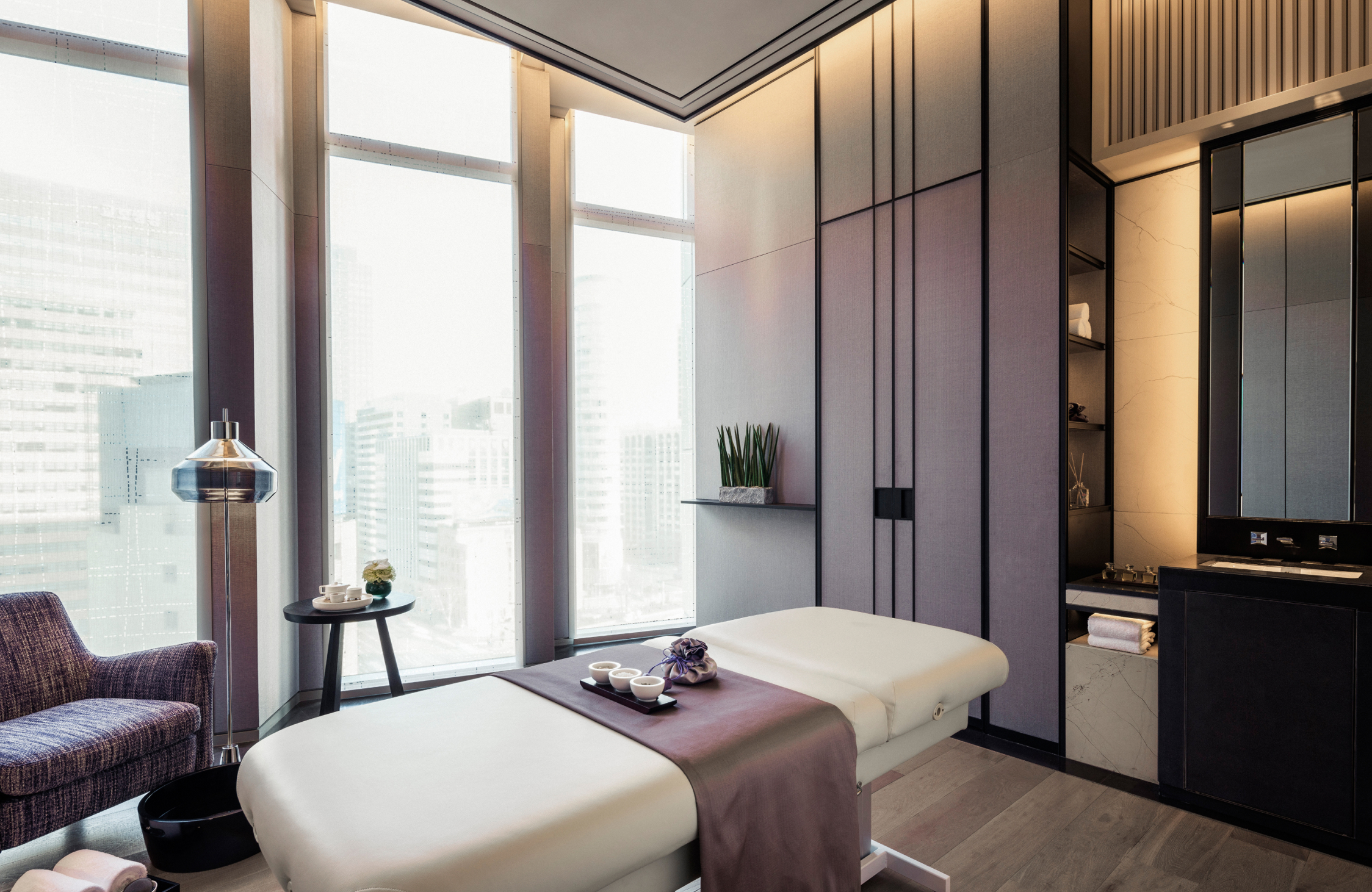 Turnkey salon interior design services in Ahmedabad for complete beauty studio transformation