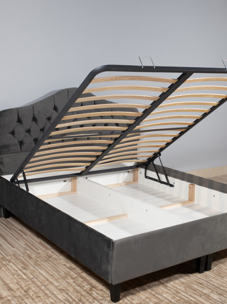 Hydraulic storage bed for small bedroom interiors